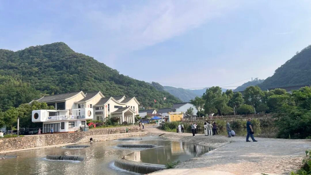 /ueditor/image/20251223/1766475851444880/7d0f30aac5698e2ba9af966e84e340e7.jpg 640 (4) (1).jpg